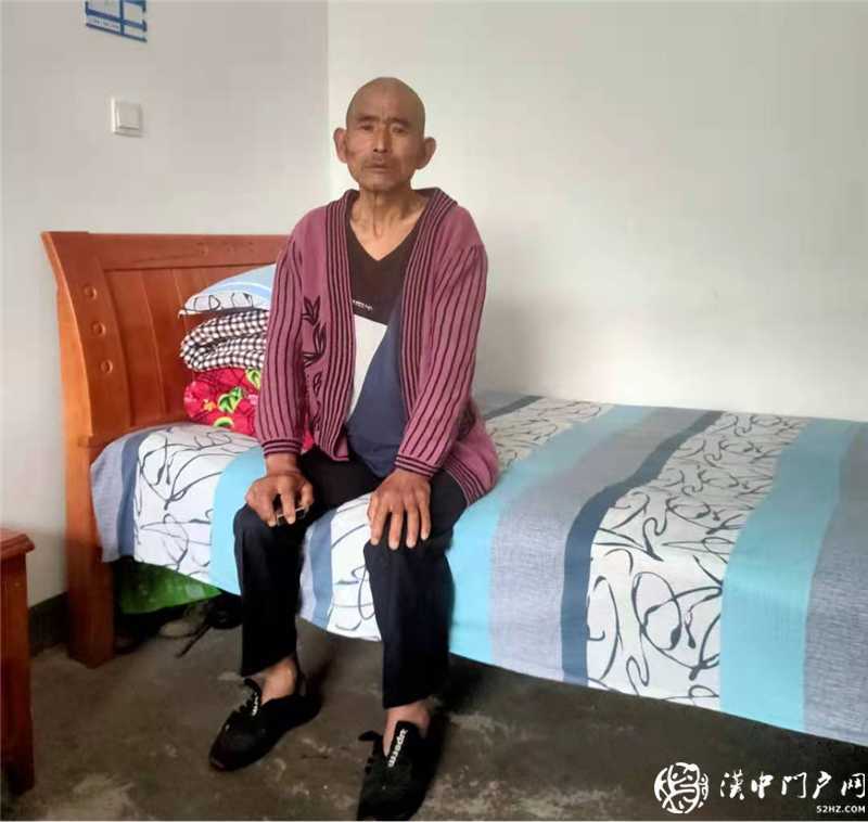 流浪老人被困暴雨中，鎮村干部施救解危難 ——碑壩鎮“五個大走訪、辦好民生事”黨史學習教育實踐活動紀實