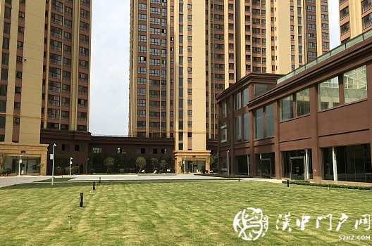 業主投訴漢中清水灣新房交付問題多，住建局叫停違規交房