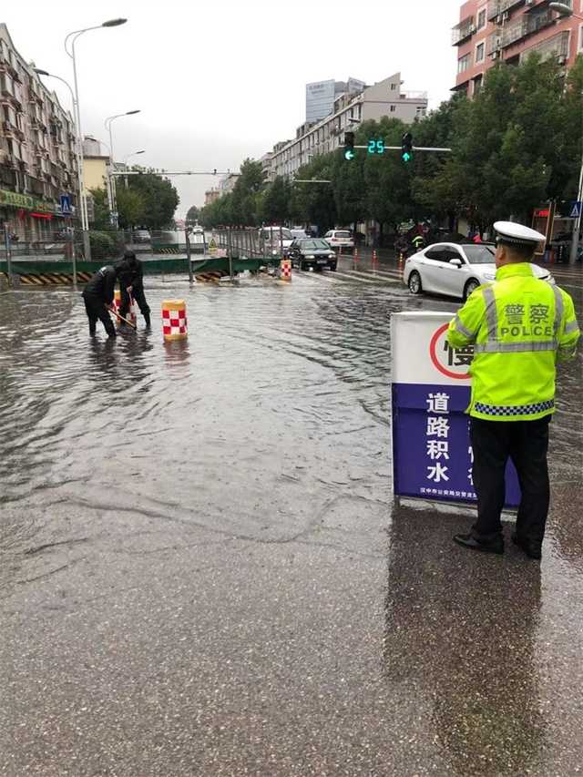 68小時堅守！漢中交警大隊圓滿完成國慶假期道路交通安保任務"