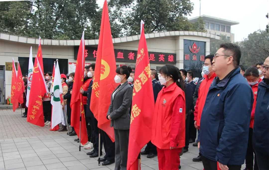“奉獻青春熱血 點燃希望之光”！他們好樣的！