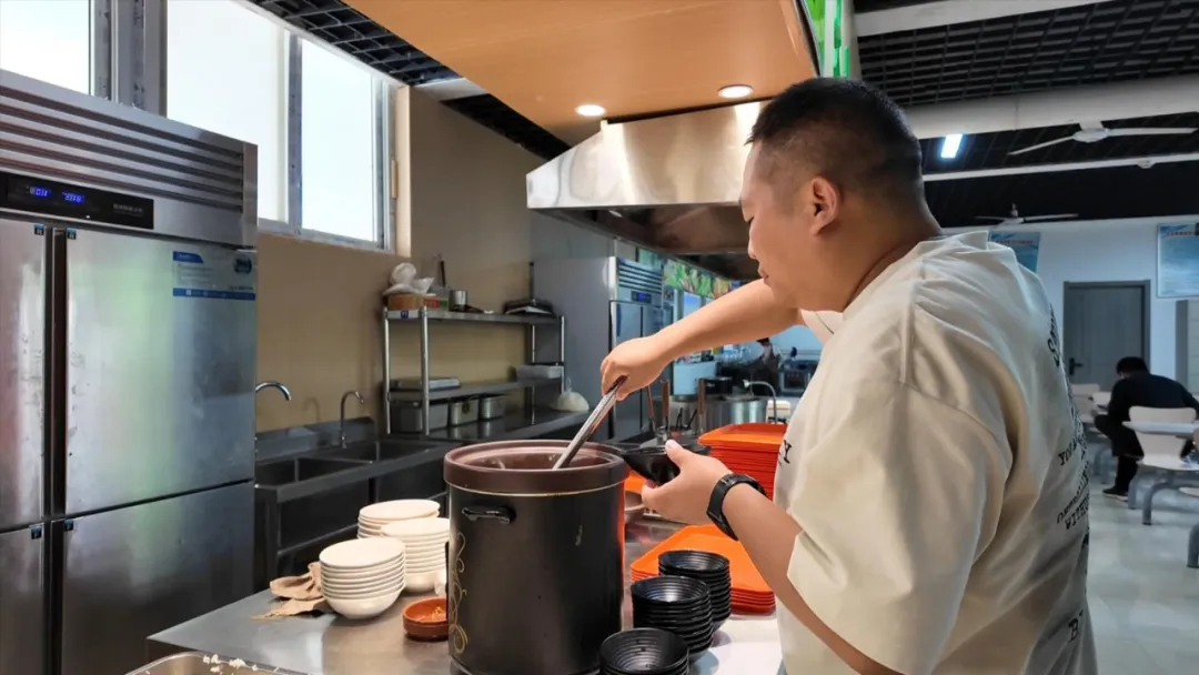 小小機關食堂 滿滿“漢中溫度”