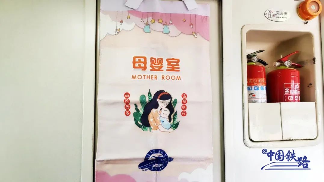 老鄉(xiāng)叫它“雙節(jié)棍”！這列經過漢中的火車可能是中國最短的