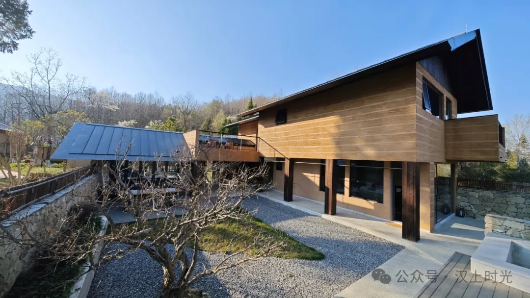 看巴山云海，住獨(dú)棟小院。走進(jìn)鎮(zhèn)巴歡喜山，把自己住在風(fēng)景里。