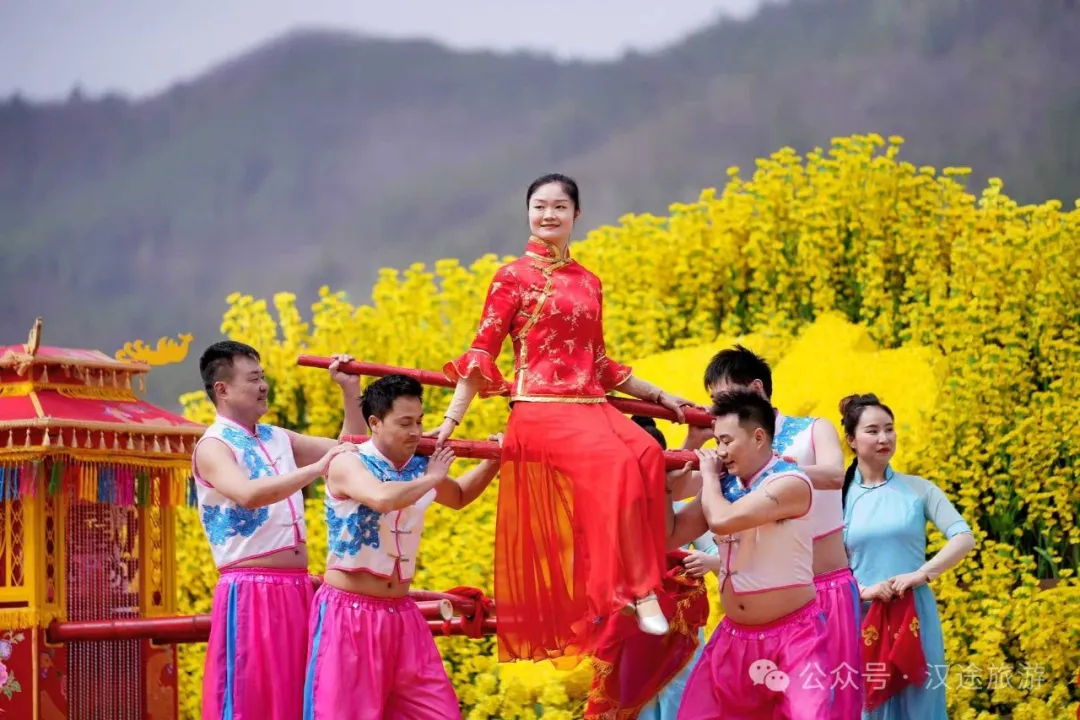 清明打卡黎壩，看《風起巴山》，賞限定花海