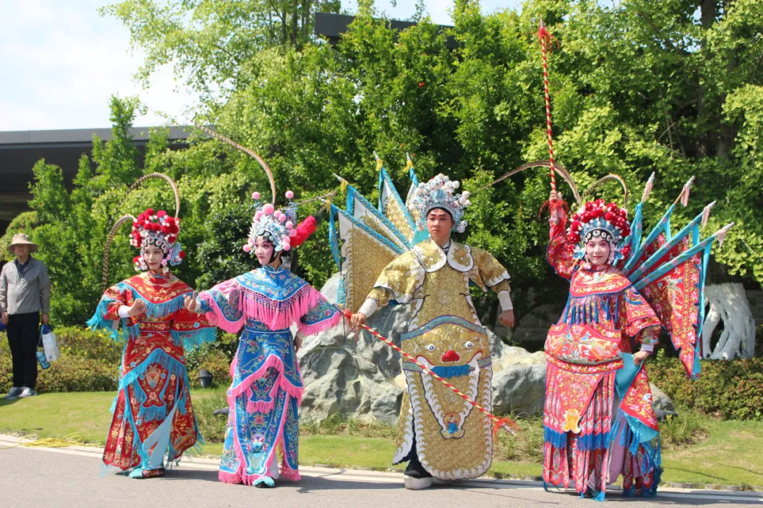 賞非遺、看表演！漢中“五一”文旅活動亮點(diǎn)紛呈
