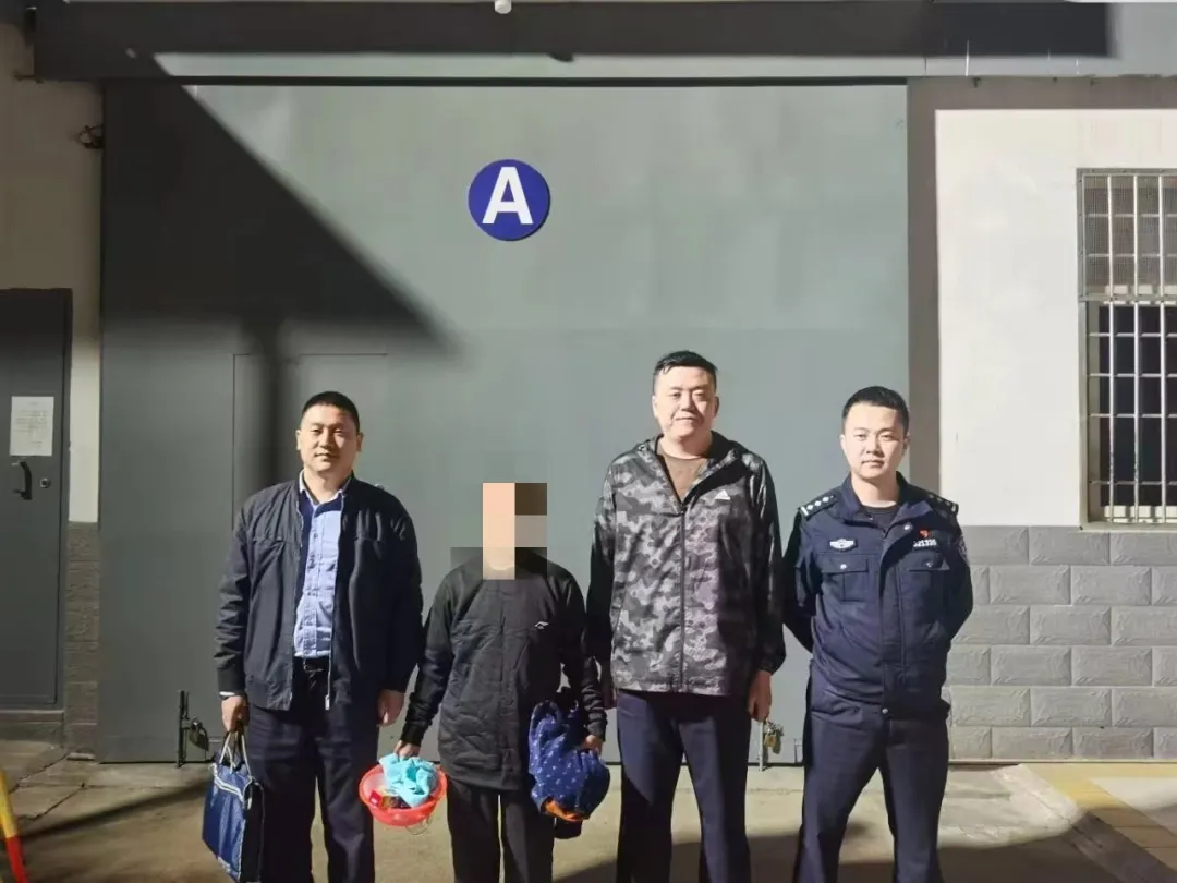 漢中破獲系列盜竊手機(jī)案20余起，收繳被盜手機(jī)12部
