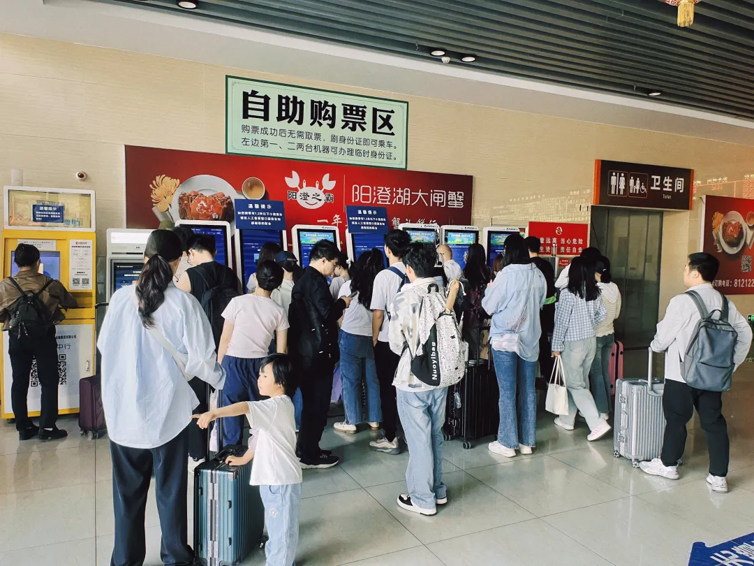漢臺：交通部門聯動“護航” “五一”返程高峰平穩有序
