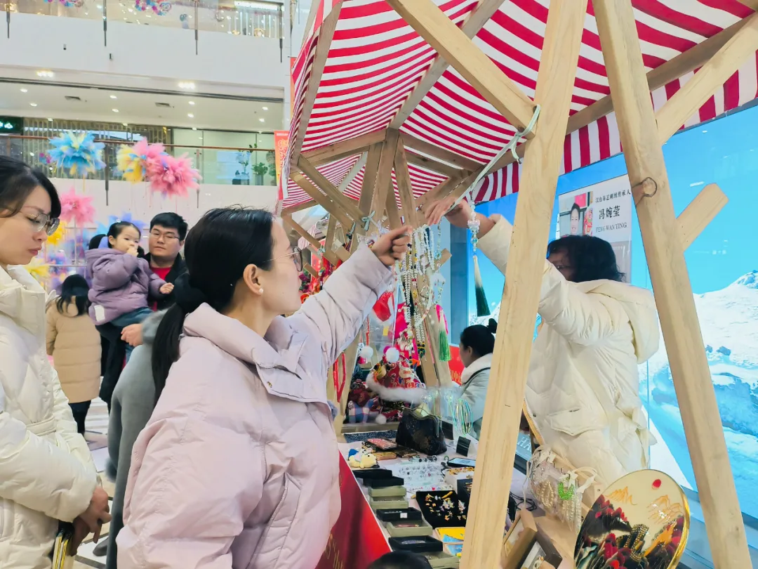 這個(gè)春節(jié)，漢中“年味”“出彩”又“出圈”